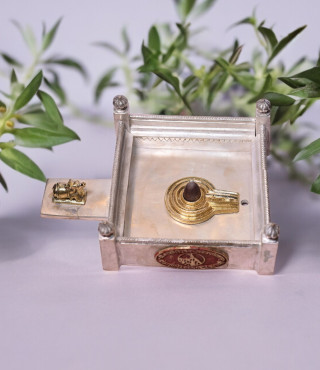 Replica of Shri Kashi Vishwanath Replica of Shri Kashi Vishwanath