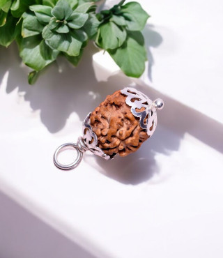 SILVER SIX MUKHI PENDANT SILVER SIX MUKHI PENDANT