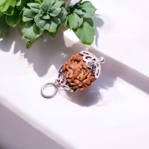 SILVER SIX MUKHI PENDANT SILVER SIX MUKHI PENDANT
