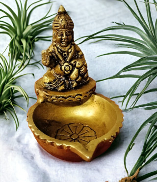 Brass Kuber Diya Brass Kuber Diya