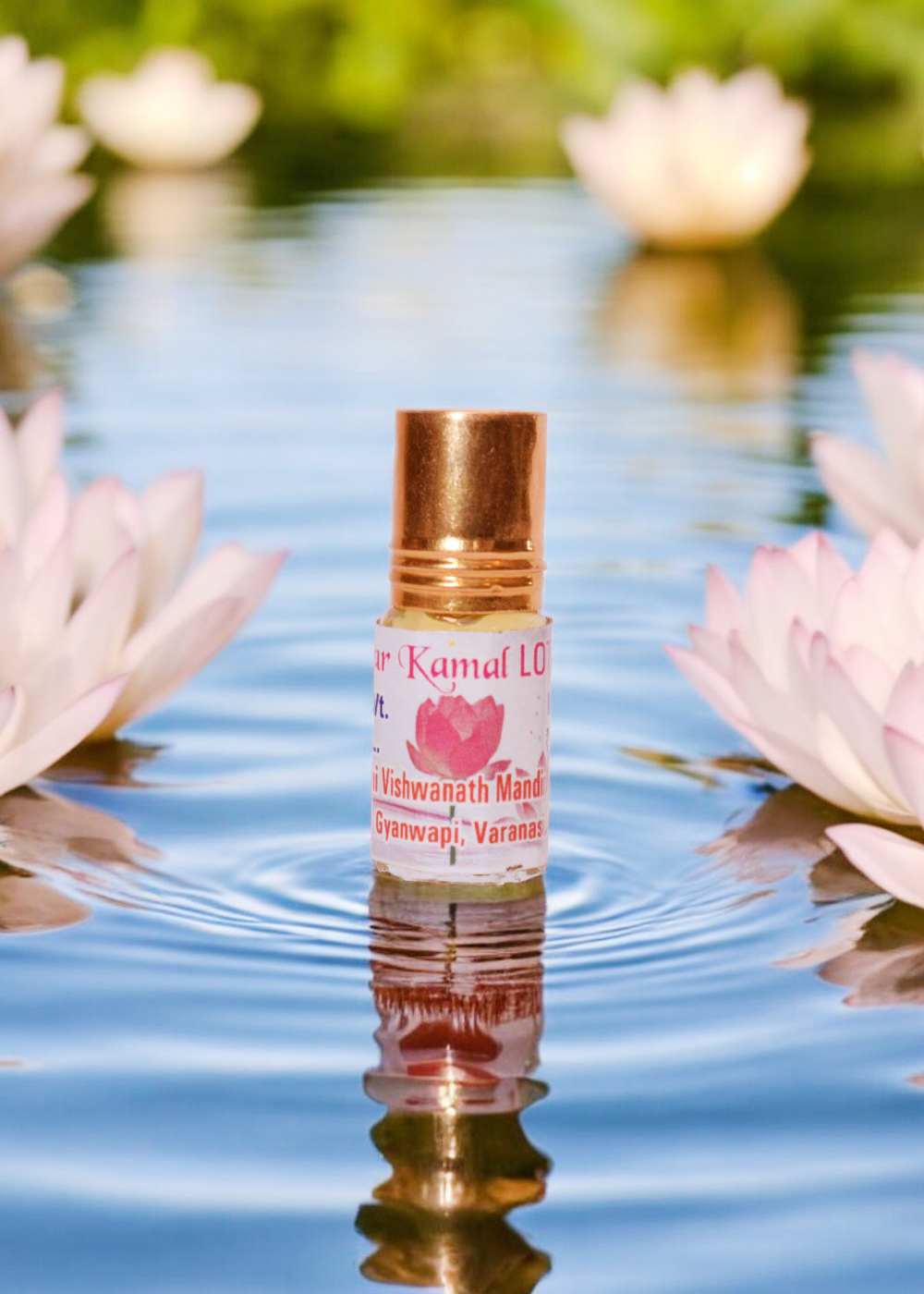  Attar Lotus