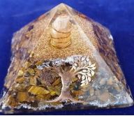 Tiger stone chip pyramid 